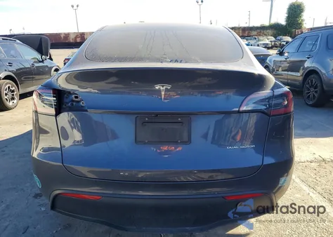 2023 Tesla Model Y z USA, uszkodzony, nr VIN 7SAYGAEE4PF959313